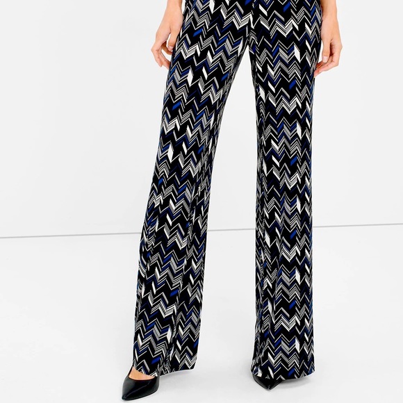 White House Black Market Geo Zigzag Wide-Leg Knit Pants Size Medium - Picture 1 of 4